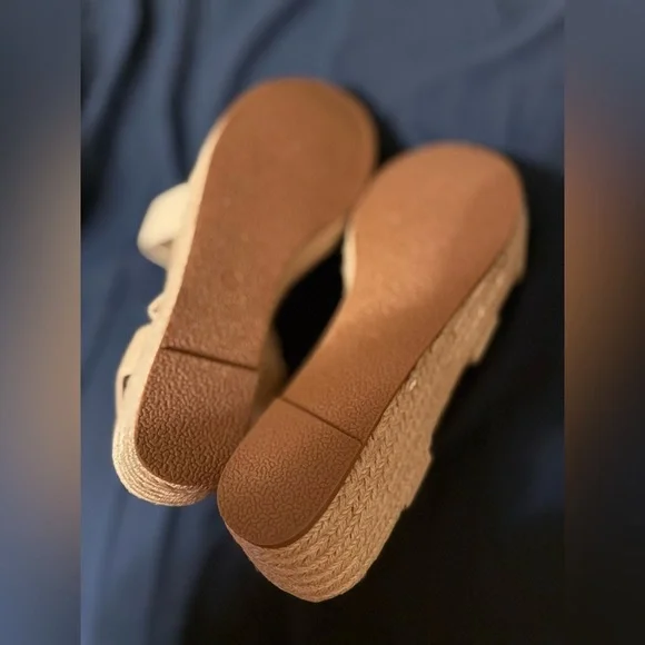 NWT MySoft Beige Cream Brown Feminine Elastic Strap Wedge Sandals – Size 11 - Picture 6 of 6